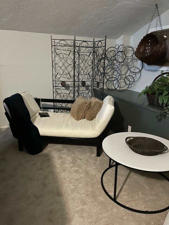 Foto del edificio - 1954 E 123rd St