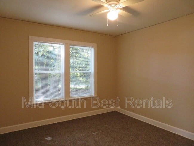 Building Photo - 1192 Marbro Dr