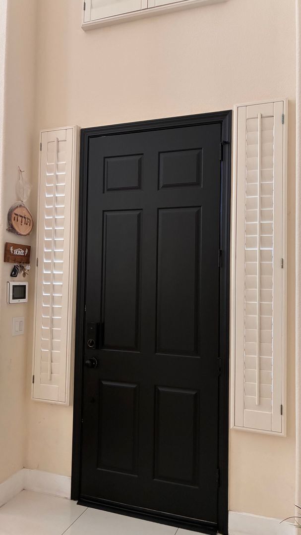 Building Photo - Stunning Fully Remodeled Luxury Home in Peccole Ranch