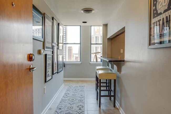Photo - 700 Church St Apartment