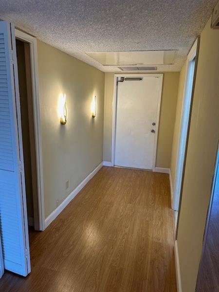 Foto del edificio - 3351 S Palm Aire Dr