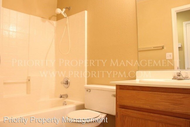 Building Photo - 3 br, 2 bath House - 2320 Maui Surf Avenue