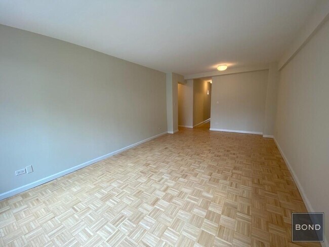Foto del edificio - 340 E 51st St