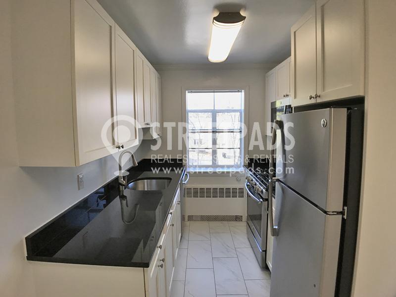 Foto principal - 1 bedroom in Brookline MA 02446