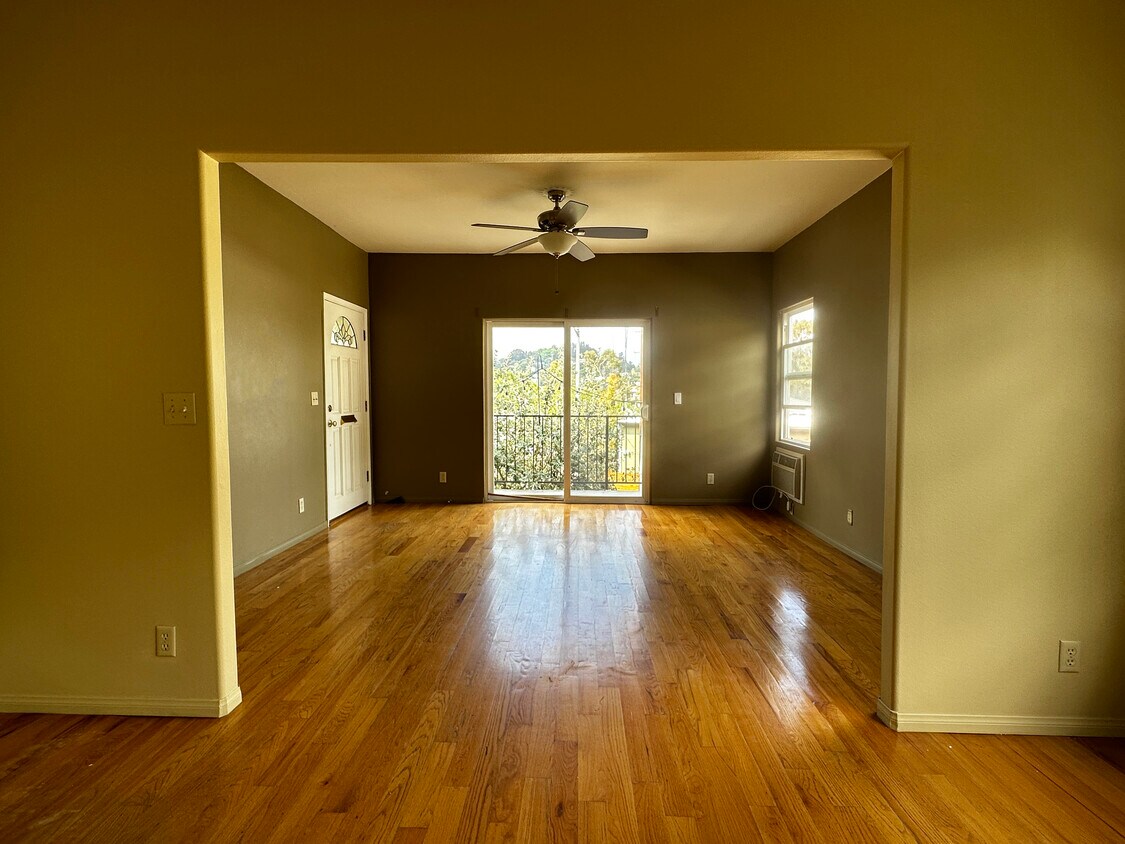 3414 Winslow Dr Unit 3414, Los Angeles, CA 90026 Apartments in Los