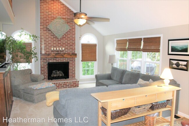Building Photo - 5 br, 3.5 bath House - 13902 Andorra Drive