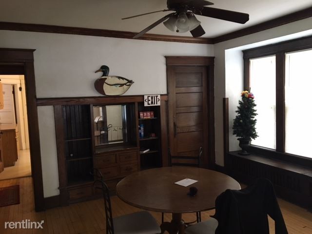 Foto del edificio - 2856 N Frederick Ave