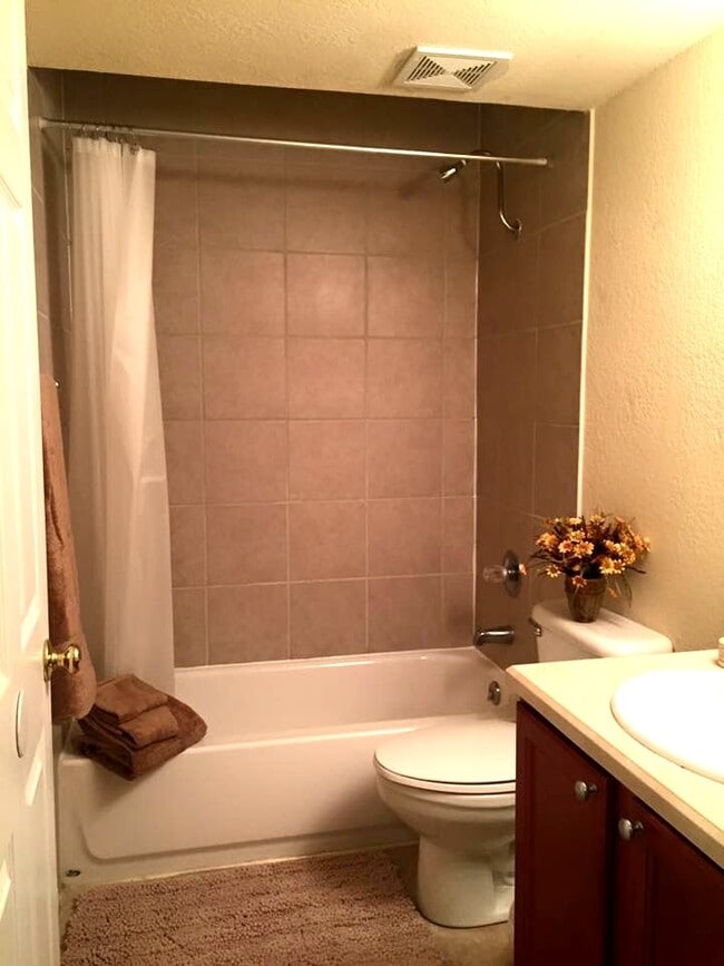 Bathroom - 801 Wheelock St