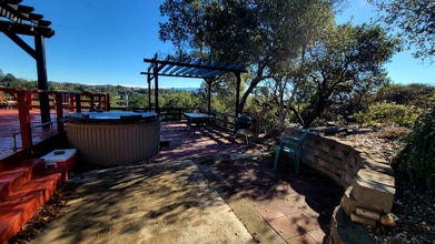 Building Photo - 6928 Valle Pacifico Rd