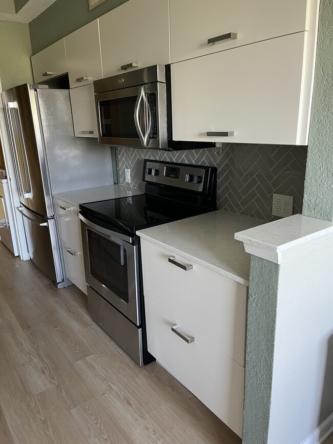 Foto del edificio - 8200 Neely Dr