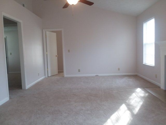 Building Photo - 2101 Apollo Dr