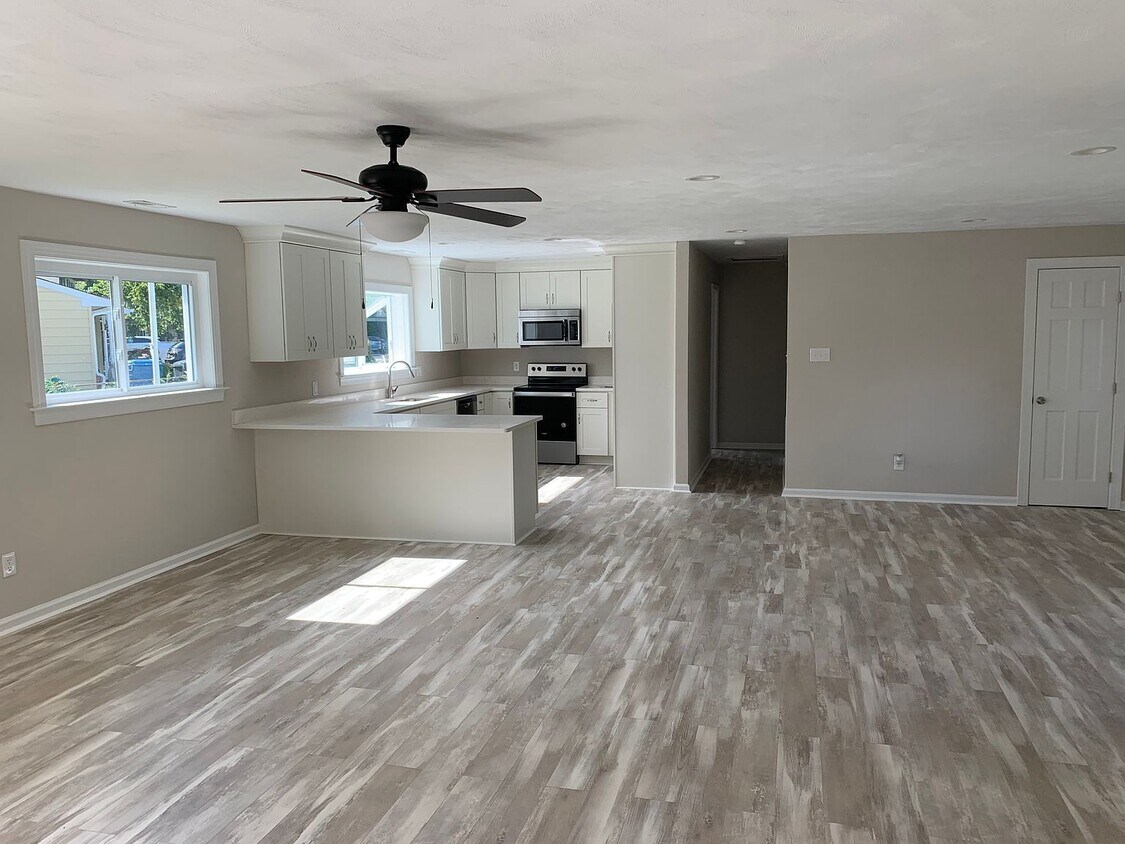 Foto principal - 5405 Hatteras Rd