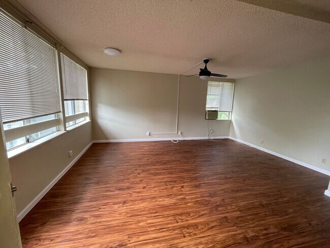 Foto del edificio - Mililani Terrace-2 bedroom 1-bath 2-parking