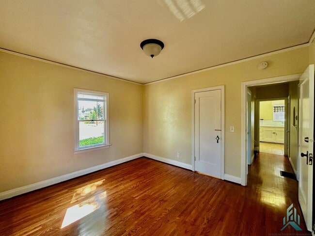 Foto del edificio - 413 S Main St