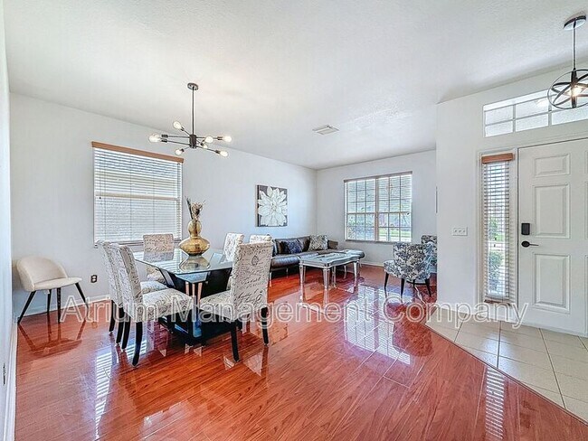 Foto del edificio - 16113 Rambling Rd