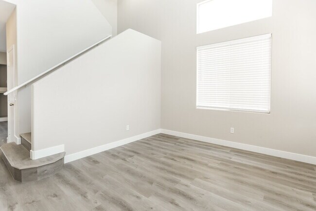 Foto del edificio - 7805 Esteem St