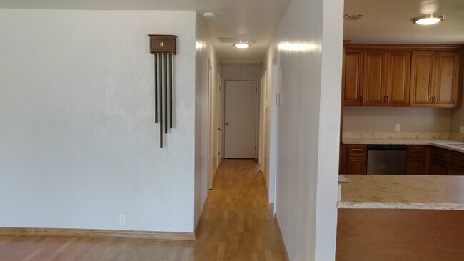 Foto del edificio - AMAZING Updated 3 Bedroom/2 Bath Home in Good School Area! - BERRYESSA