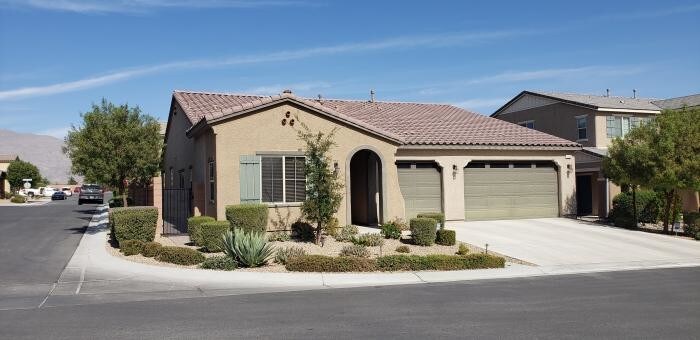 Primary Photo - 4 bedroom in north las vegas NV 89084