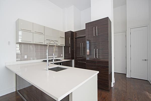 Foto principal - 2626 Jackson Ave