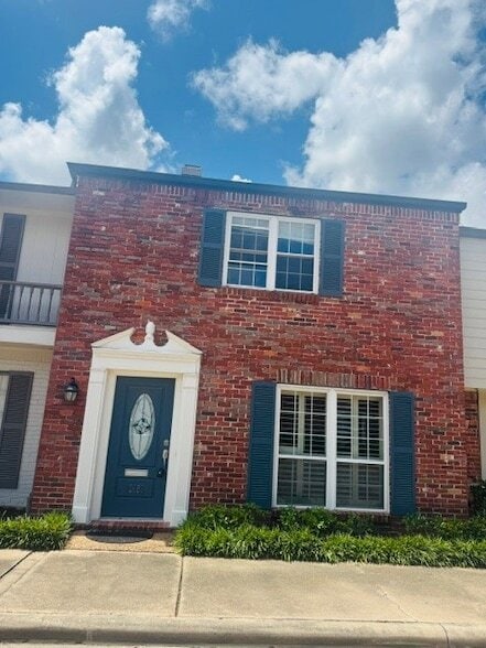 Foto del edificio - 12662 Rip Van Winkle Dr