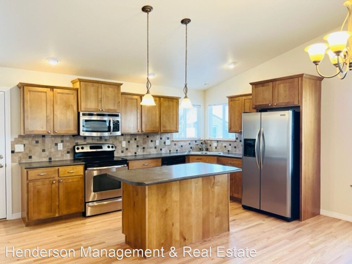 3 br, 2 bath House 312 Kirkland Ln House Rental in Johnstown, CO