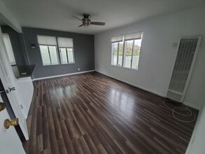 Building Photo - 1743 S La Brea Ave