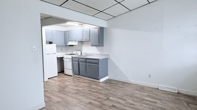 Foto del edificio - 327 Brinton Ave