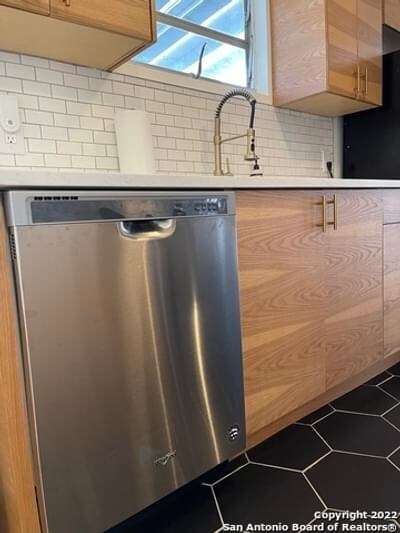 Foto del edificio - 133 Brettonwood Dr