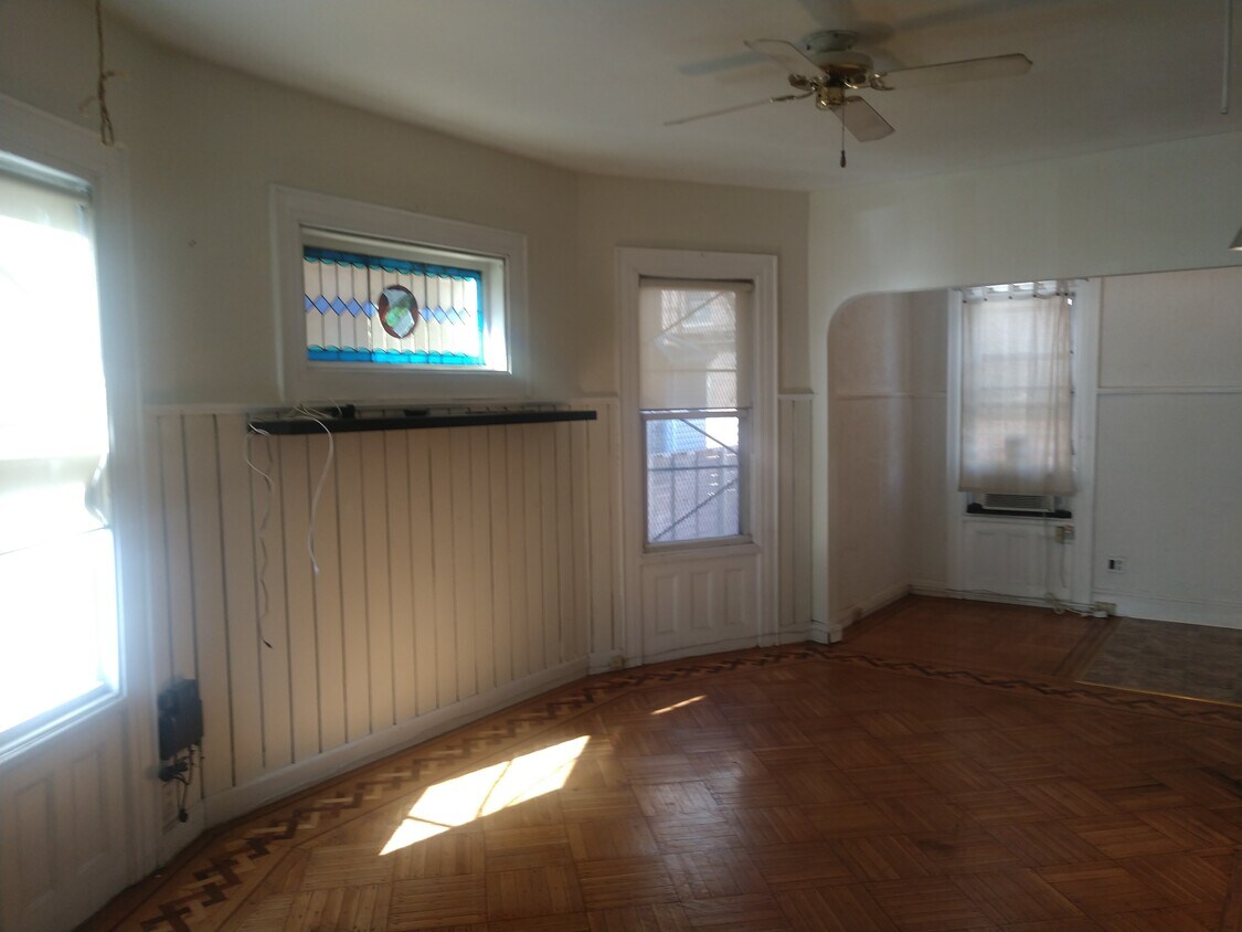 Living Room - 179 Winthrop St