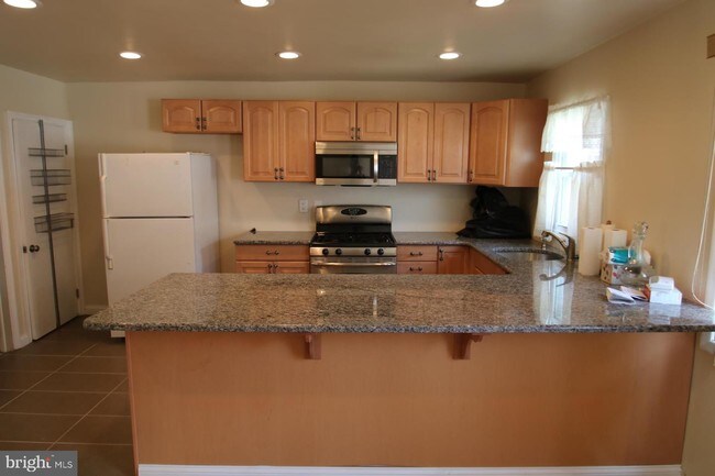 Building Photo - 3749 Lankenau Rd