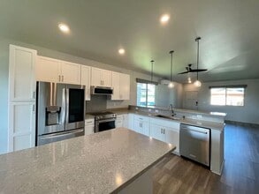 Building Photo - 91-1686-1686 Ula Ula Lp