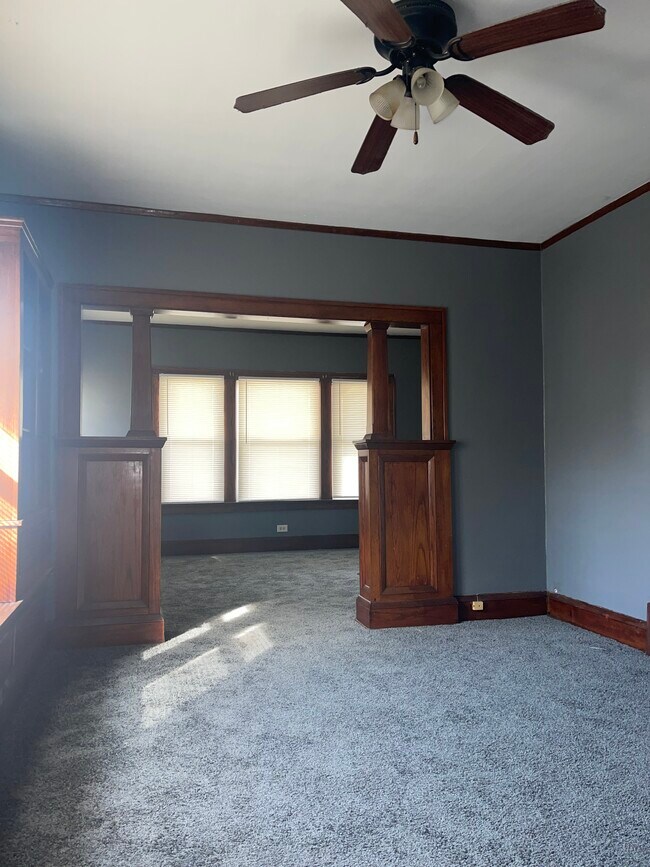 Foto del edificio - 10016 Anderson Ave
