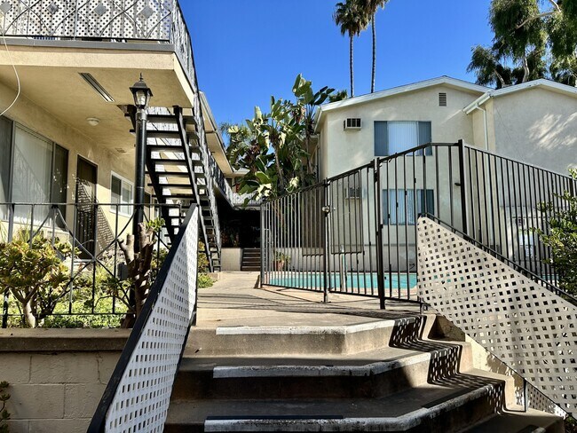 Foto del edificio - 4265 Colfax Ave