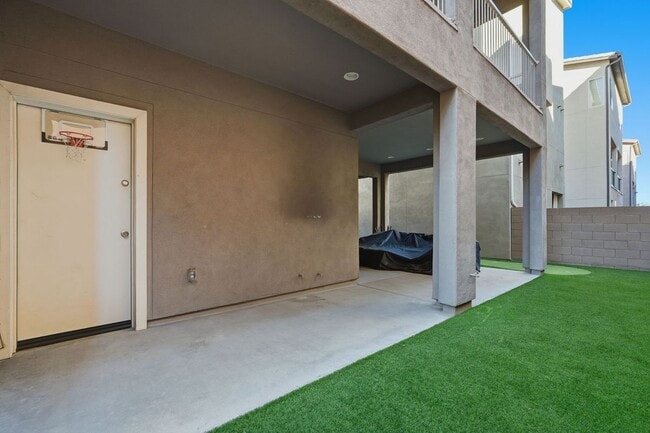 Foto del edificio - 7059 W Stardust Dr