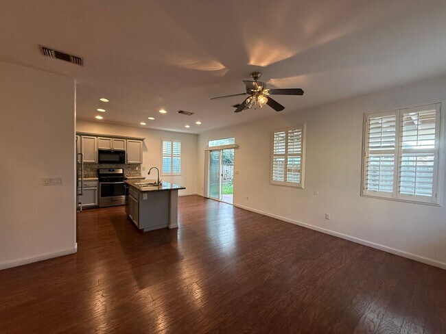 Foto del edificio - Nice Home with great floorplan