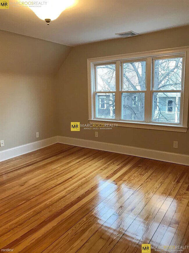 Foto del edificio - 65 Wareham St