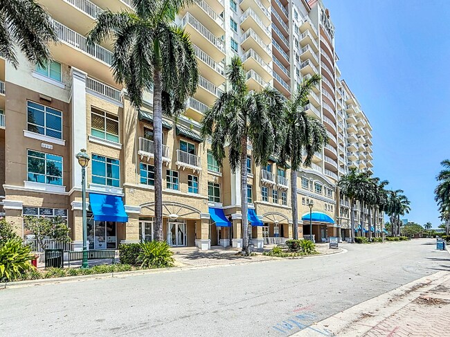 Foto del edificio - 3020 NE 32nd Ave