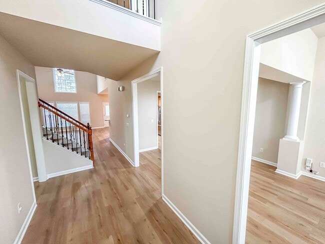 Foto del edificio - Immaculate 4 BR/3 BA Traditional in Acworth!
