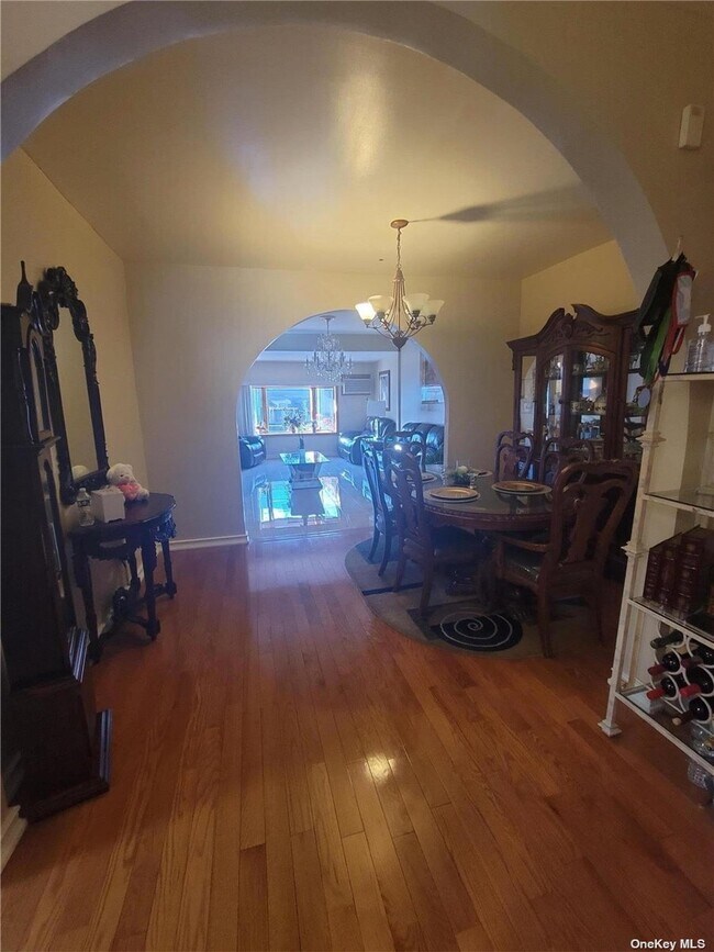 Foto del edificio - 79-14 68th Rd