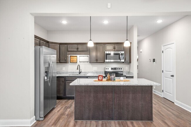 Building Photo - 318 Fallow Cir