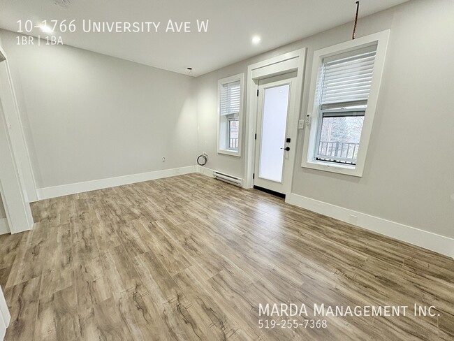 Building Photo - STYLISH AND RENOVATED 1BEDROOM/1BATH APART...