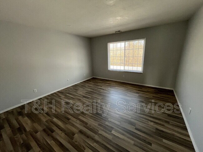 Foto del edificio - 857 Indigo Way