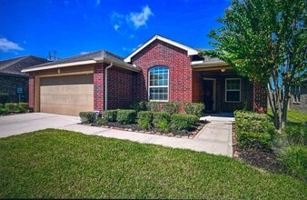 Building Photo - 1707 Stieler Dr