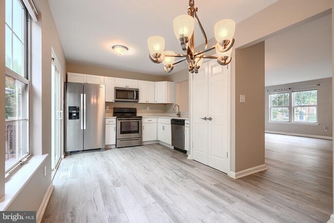 Building Photo - 3365 Cheverly Ct
