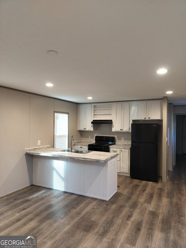 Building Photo - 2 Poole Cir