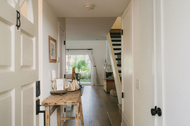 Foto del edificio - 5716 Skyview Way