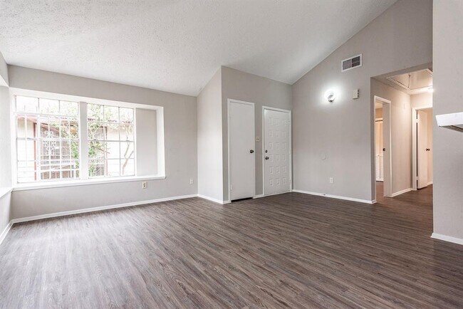 Foto del edificio - 10066 Sharpton Dr