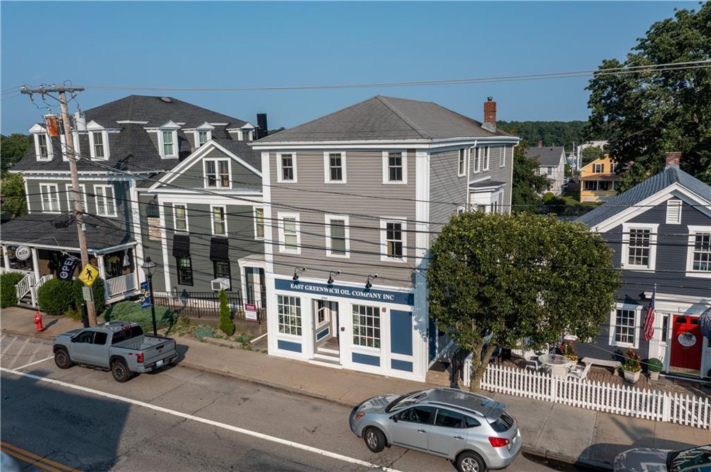 392 2nd St Unit 2, East Greenwich, RI 02818 Room for Rent in East Greenwich, RI