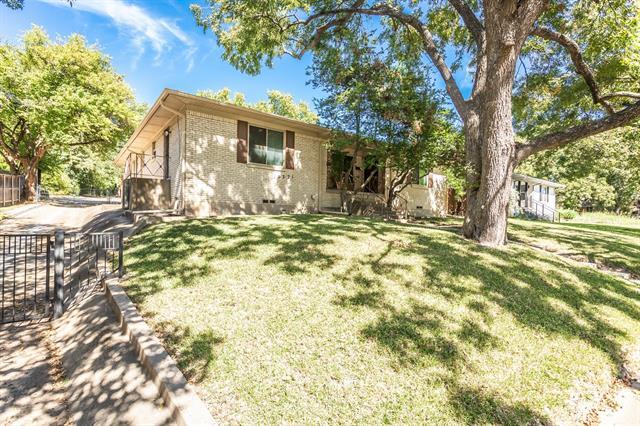 Primary Photo - 10723 Lake Gardens Dr