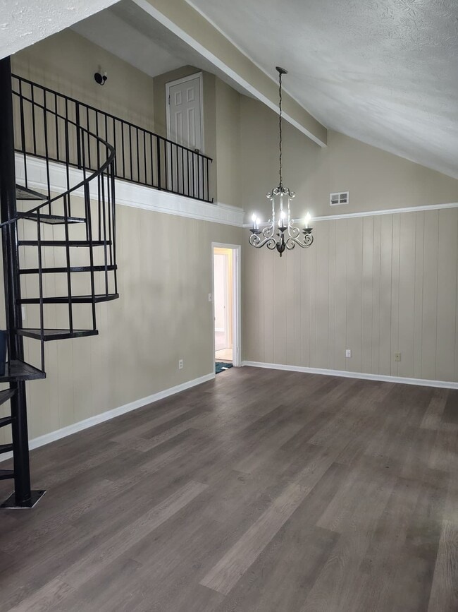 Building Photo - 2872 Leisure Springs Cir
